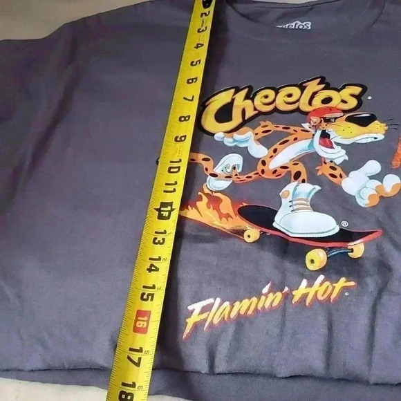 Cheetos crop top - Picture 5 of 5